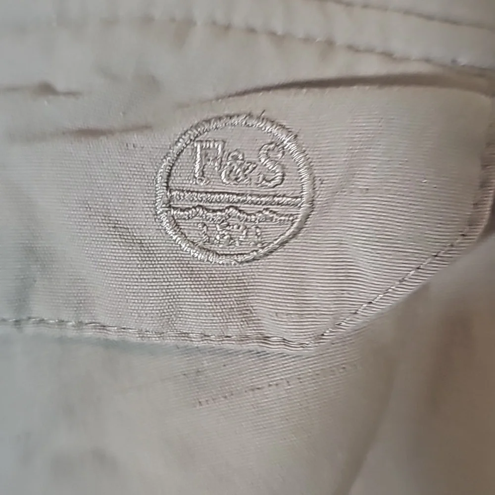 Field and Stream 100% Nylon Quick Dry Outdoor Utility Cargo Shorts Mens Size 38